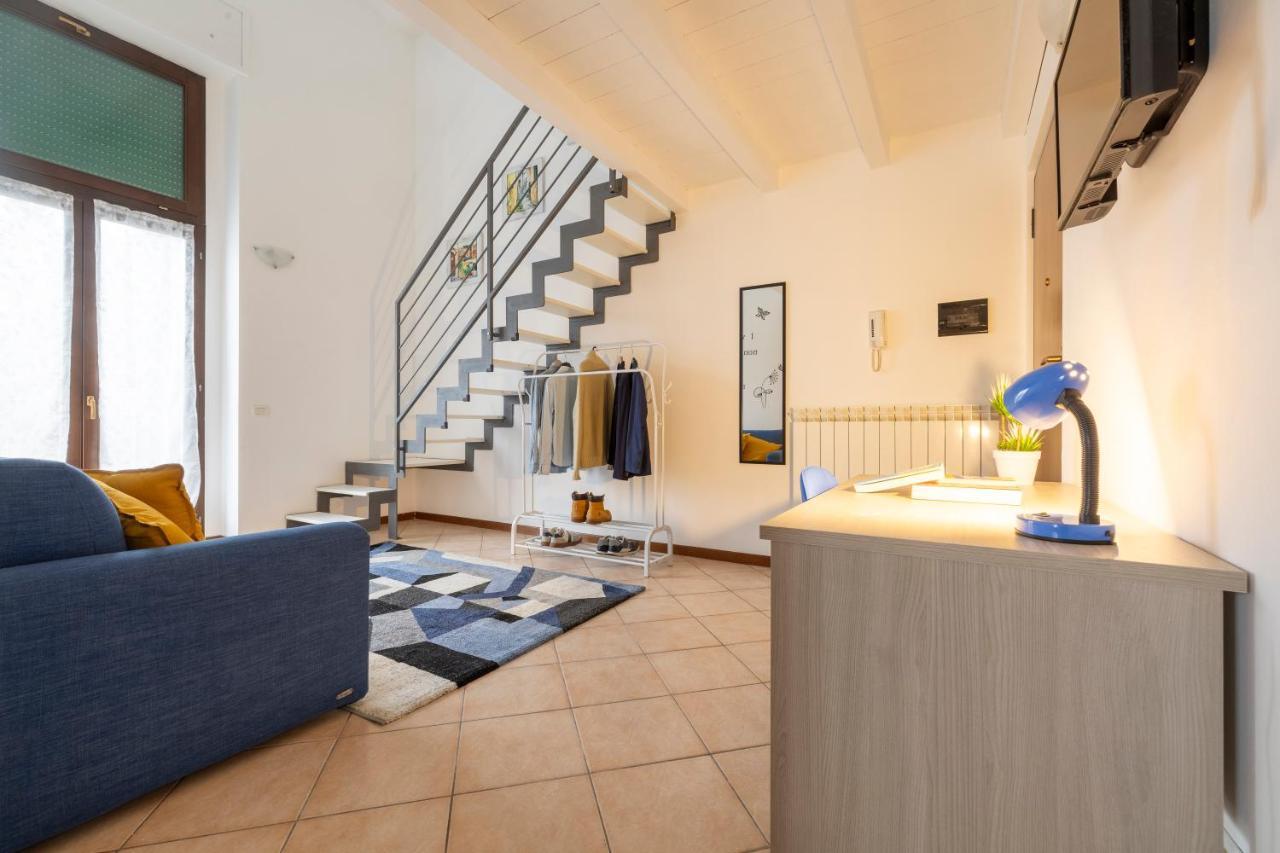 10' Da Malpensa & 1' Dalla Stazione TreniShuttle Apartamento Somma Lombardo Exterior foto